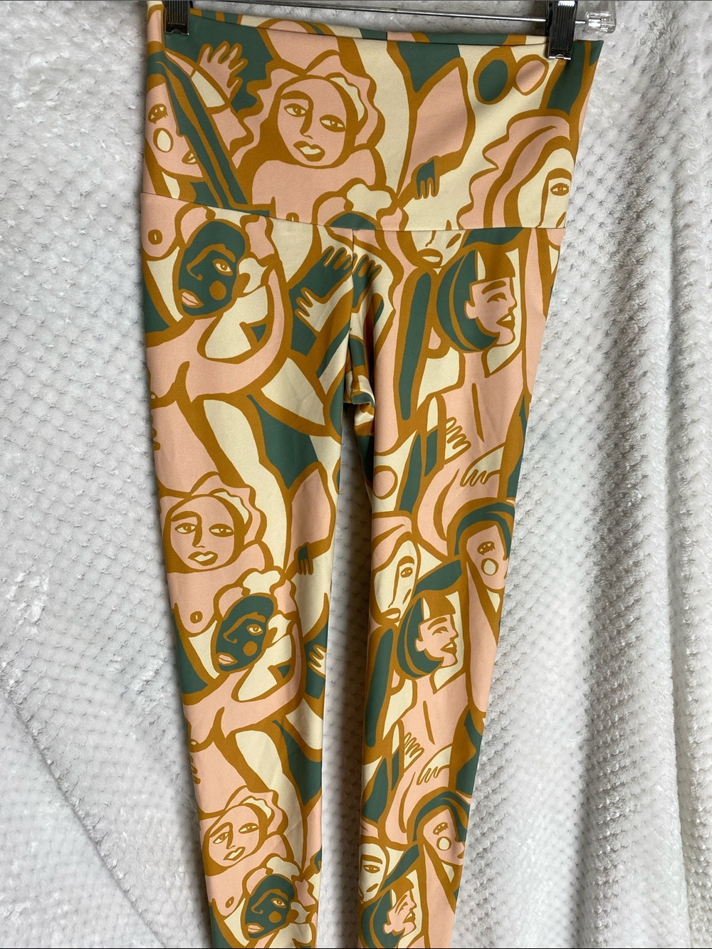 Dazey LA  Printed Leggings in Pink, Green & Tan